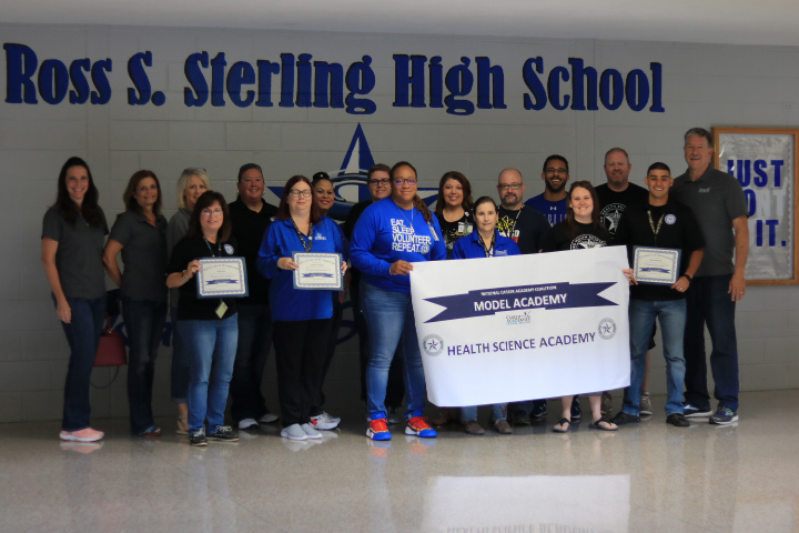 
Faculty and staff from Ross S. Sterling High School’s Health Science Academy celebrate the academy’s Model Status achievement from the National Career Academy Coalition with Dr. Melissa Duarte, deputy superintendent for curriculum and instruction; Renea Dillon (second from left), director of CTE and Dr. Randal O’Brien, Goose Creek CISD superintendent.
