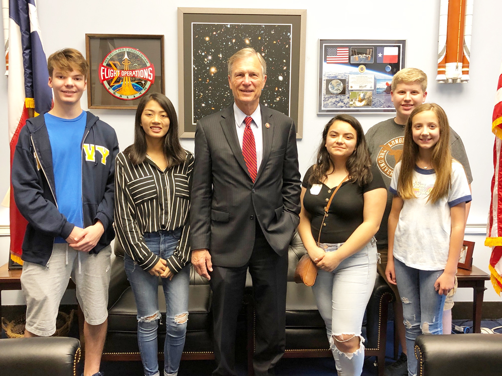 
Goose Creek CISD students competing at National History Day in Washington, D.C. visit with U.S. Congressman Brian Babin in his office at the Capitol. Pictured are Brandon Broussard, Tramy Nguyen, Babin, Ruth Patino, Reese Benoit and (back right) Reese’s brother Riley Benoit.
