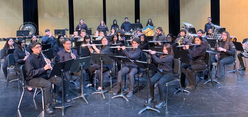 
The Horace Mann Junior School Mighty Gator Band, under the direction of Manuel Garza and Brian Matocha, placed first at Region for Honor Band and advanced to Area Band Hearing. The band will compete at The Woodlands High School June 20, 2019.
