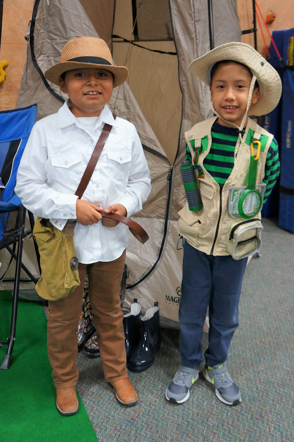  (from left) Benjamin Mendoza and Giovani Arana-Castaneda are “campers” at the Crockett Elementary Camp Read-A-Lot Family Night to promote reading at home. Bookmarks were provided for students by Texas Roadhouse, and students will earn a free meal after they read three books. Texas Roadhouse also surprised the staff with their signature rolls. 