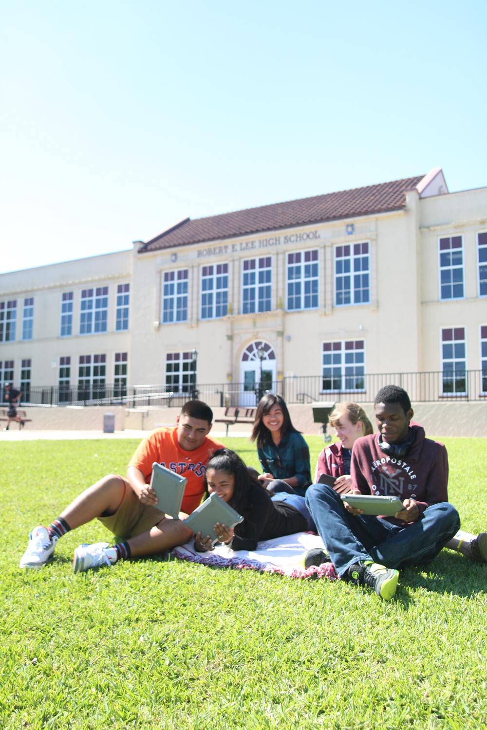  Robert E. Lee High School students (from left) Roland Gonzalez, Lauren Ramirez, Eliza Batongmalaki, Hannah Christensen and Jyhrique Phillip collaborate on a project using their iPads. Lee has been recognized as an Apple Distinguished School for 2017-2019, a designation also awarded for 2015-2017, for making technology a major part of classroom learning. 