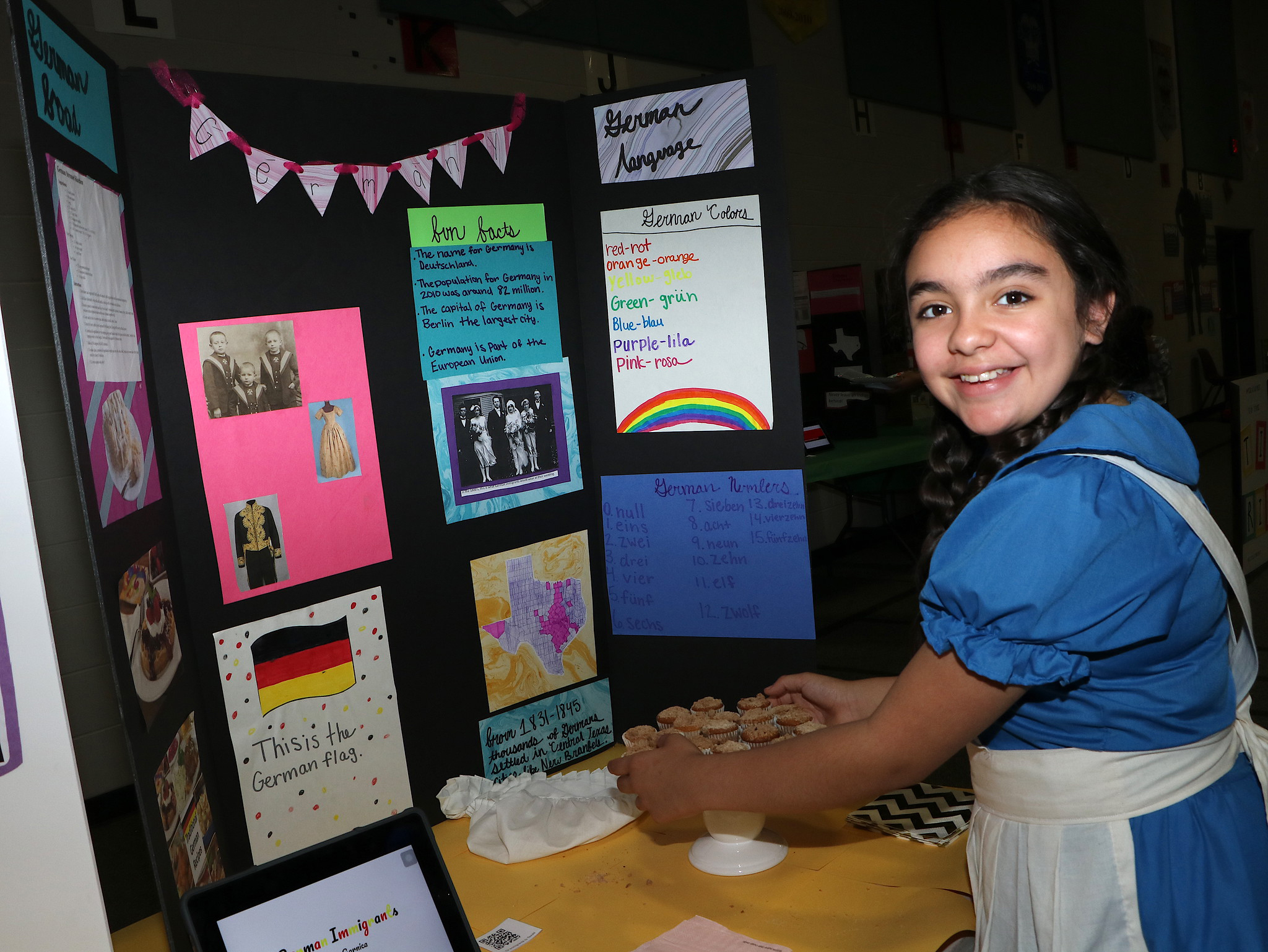  Evan Garnica 4th, with her project about Germany. 