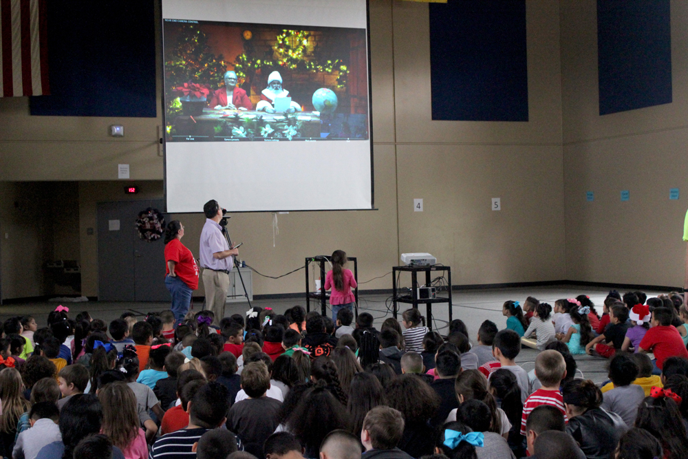  Virtual Santa Comes to Elementary Schools 