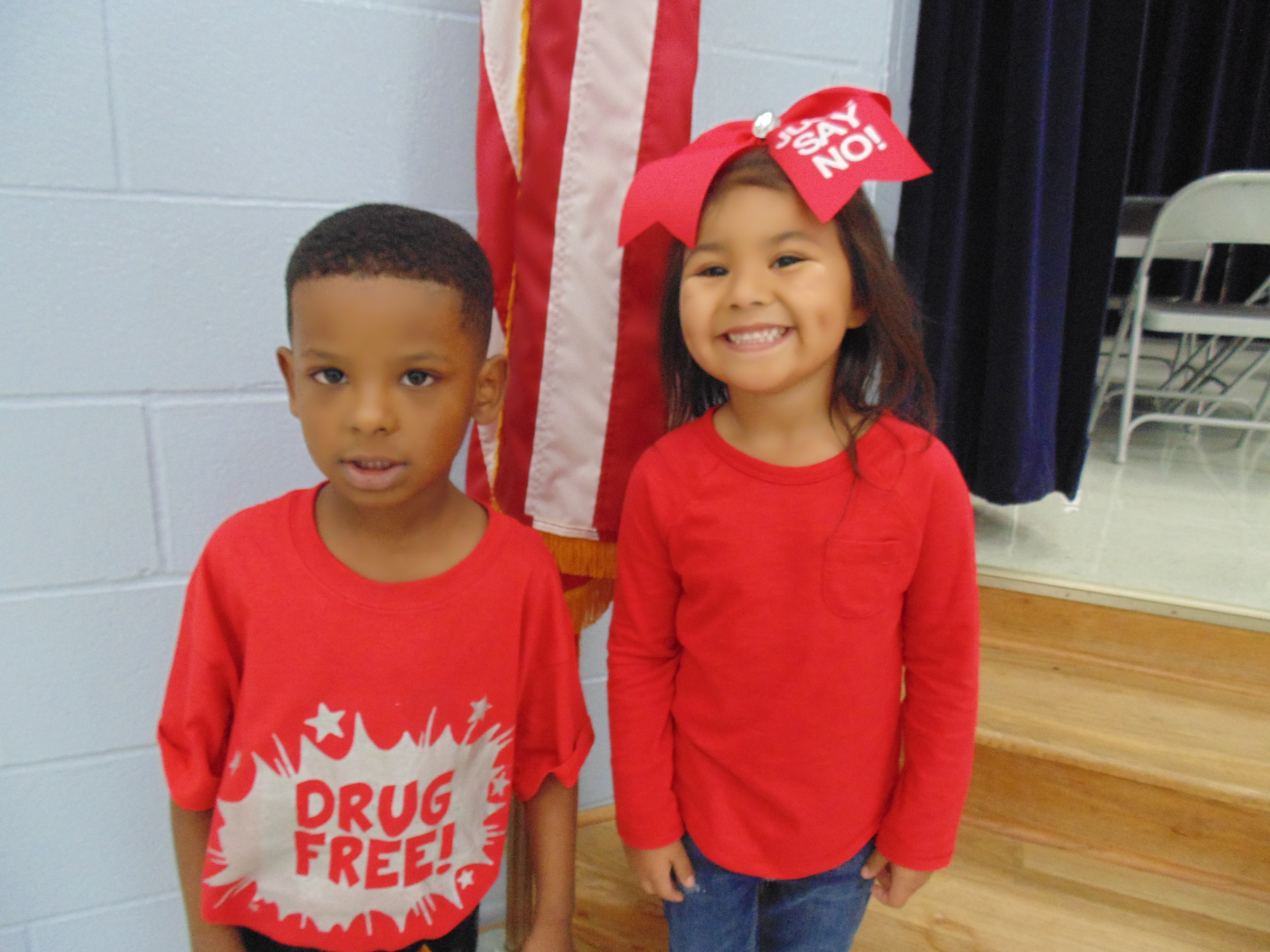 DeZavala Students Wear Red for Red Ribbon Week
