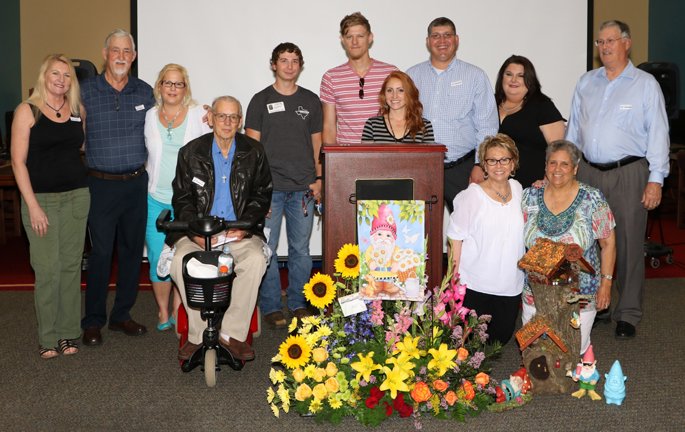  Alamo Elementary Dedicates Angie&rsquo;s Garden to Memory of Former Teacher 