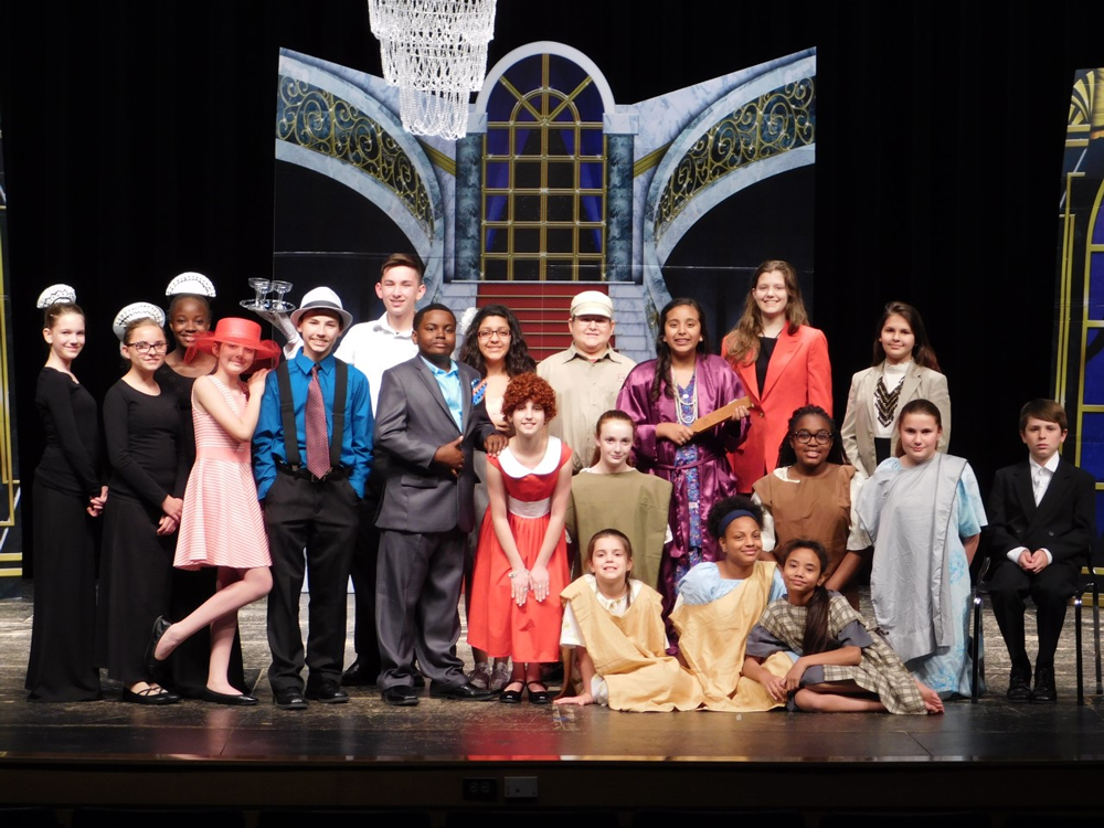  Highlands Junior Choir&rsquo;s Production of Annie Jr.
