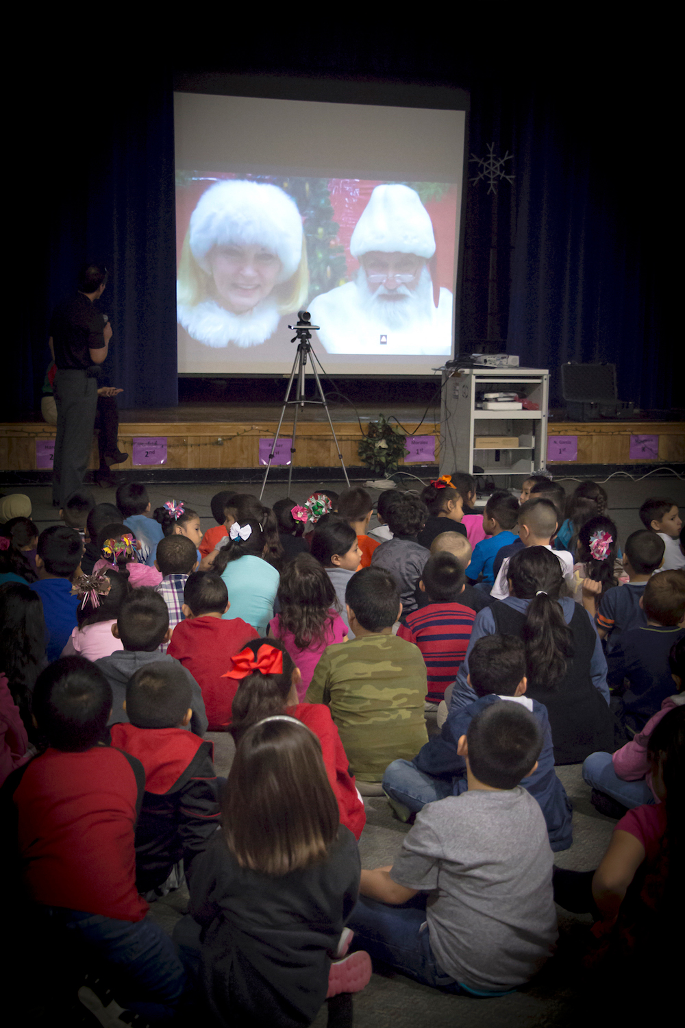 San Jacinto students video conference with Mr and Mrs clause