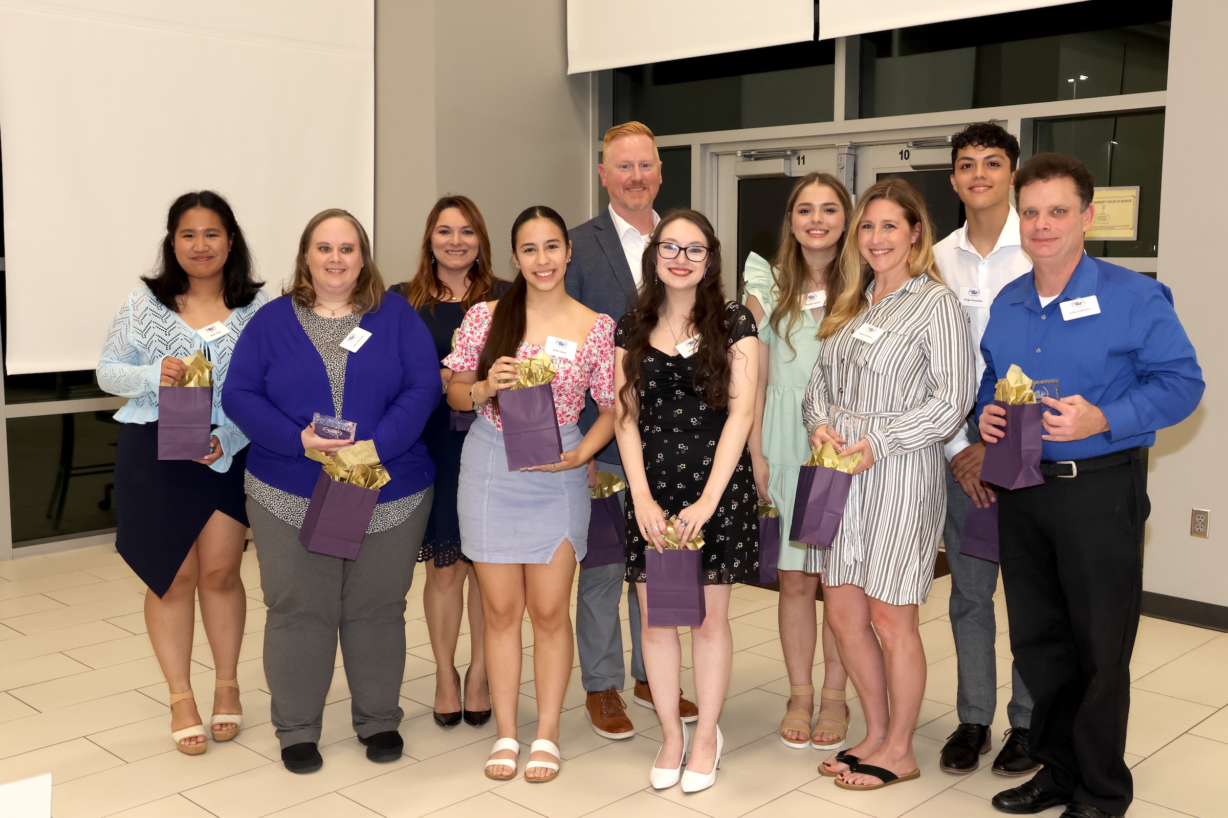 2023 Students Choice winners pose with teachers