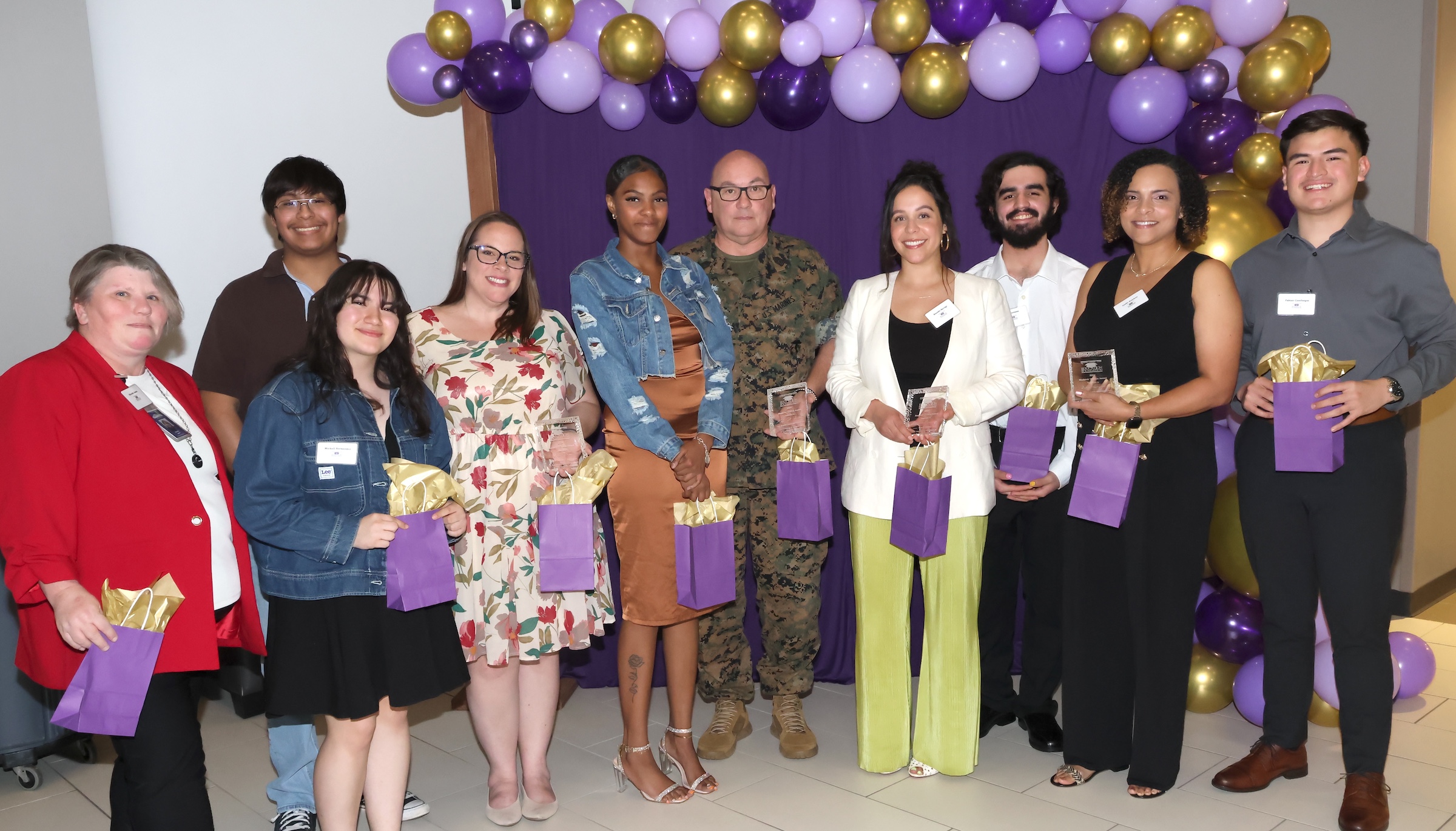 students choice award winners pose together